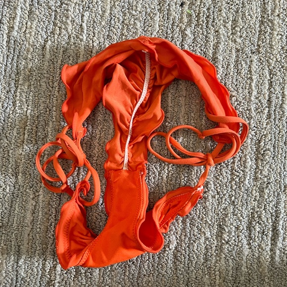 Volcom bright orange xs swimsuit great condition - Picture 4 of 5